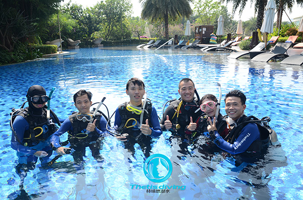 12/12正式上線！PADI 最新課程【休閑潛水員Resort Diver】 丨 一天拿證，潛遍全球